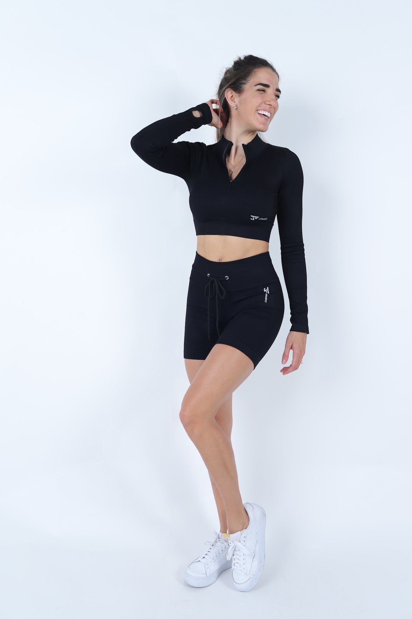 Outfit horizon black